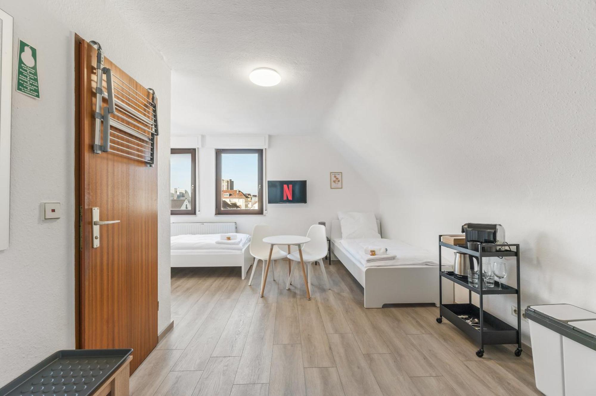 Home2Stay Apartmenthaus Heilbronn City Kitchen Parking Highspeed Wifi Washroom Exteriér fotografie